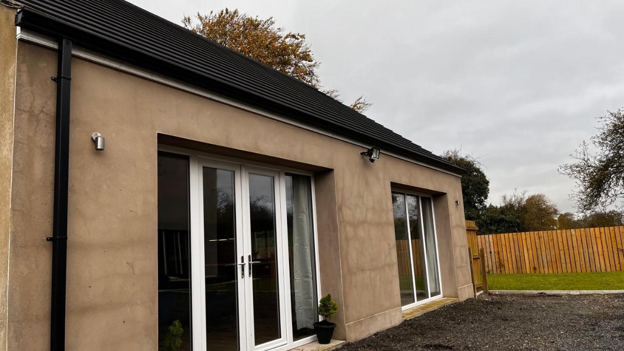 Lisnevenagh Cottage Ballymena Buitenkant foto