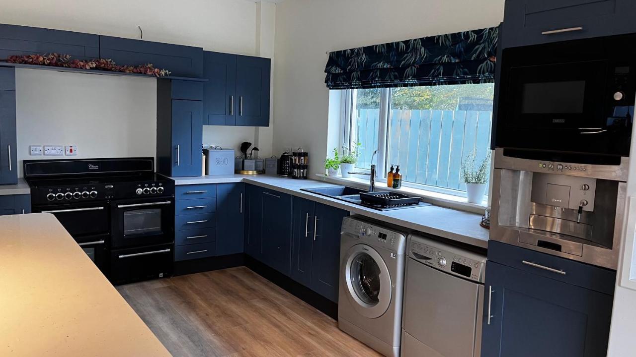 Lisnevenagh Cottage Ballymena Buitenkant foto